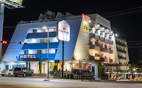 Hotel Plaza Del Sol
